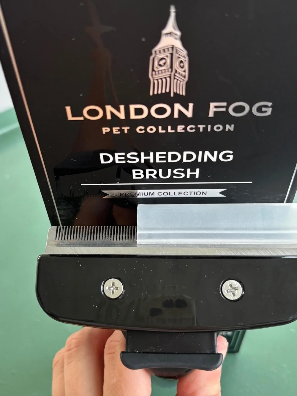 London Fog Deshedding Brush with Blue Gel Handle